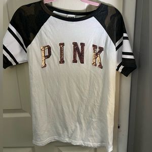 Medium Victoria Secret Pink t-shirt